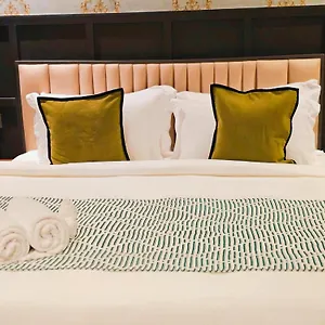 Hotel Carnarvon By Reunion